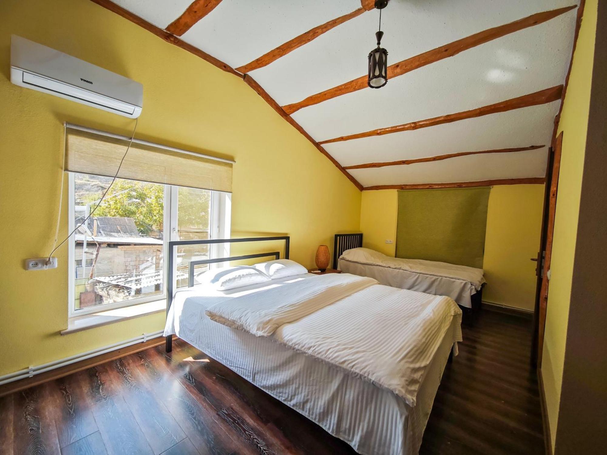 Areni Wine Art Bed & Breakfast Екстериор снимка